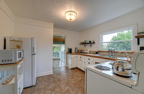 Grants Pass House | Cozy Grants Pass Home about 9 Mi to Rogue River Access