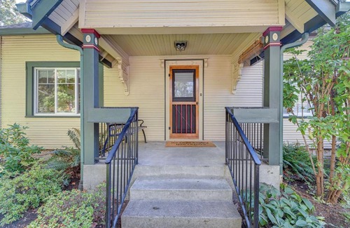 Grants Pass House | Cozy Grants Pass Home about 9 Mi to Rogue River Access
