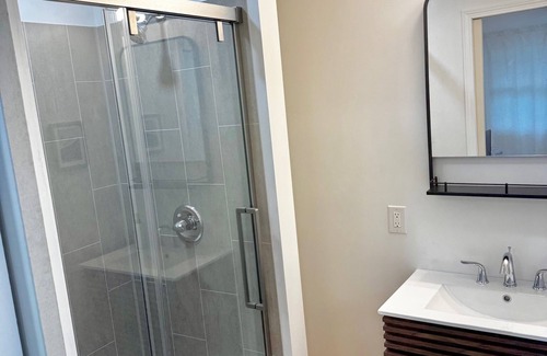 South Bend House | Cozy Guesthouse 10 minutes from Notre Dame Stadium