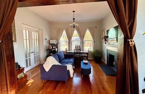 Downtown San Antonio Apartment | Cozy guesthouse/studio in downtown San Antonio close to major city attractions!