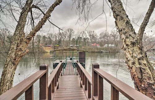 Wilburn Apartment | Cozy Heber Springs Cabin with Deck and Dock!