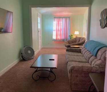 Willoughby Spit House | Cozy Historic Beach House in Ocean View cottage