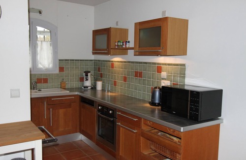Arles House | Cozy holiday home 7p in holiday park with large swimming pool in Arles, wifi, air conditioning