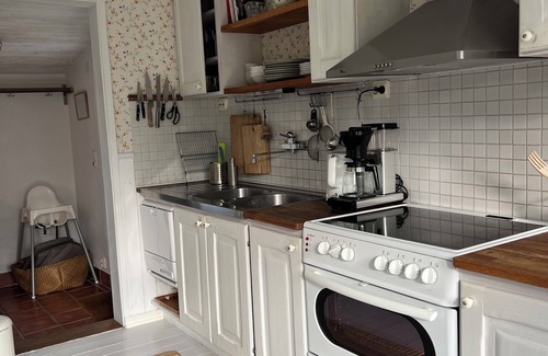 Listarum Cottage | Cozy holiday home in Österlen with undisturbed location in the middle of nature, near sea and forest!