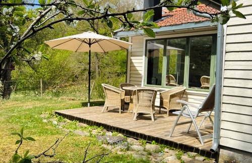 Listarum Cottage | Cozy holiday home in Österlen with undisturbed location in the middle of nature, near sea and forest!