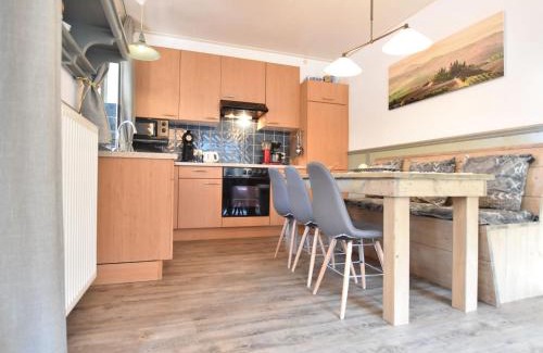 Reutum House | Cozy Holiday Home in Reutum with Jacuzzi
