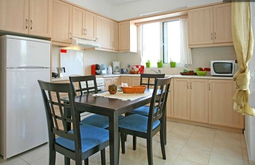 Almyrida Apartment | Cozy Holiday House next to Sandy BEACH, sleeps 5 ,two storey 75 m2 in Almyrida