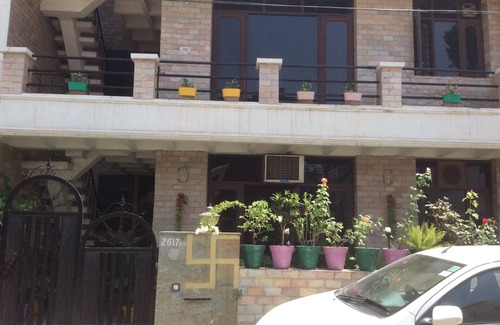Mohali Apartment | Cozy Home away from home