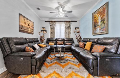 Little Elm House | Cozy Home Away 20 Mins to Omni PGA Frisco!