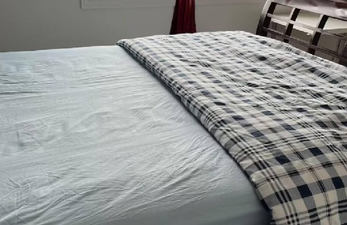 Markdale House | Cozy Home Away from Home