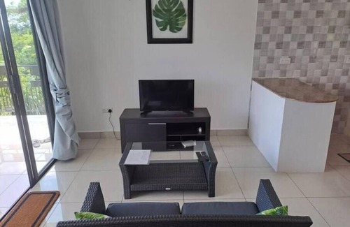 Mahe Island Apartment | Cozy home away from home