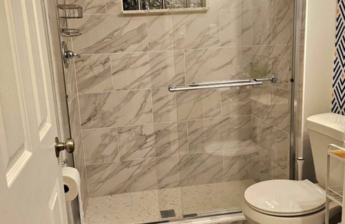 Lincoln-Lemington-Belmar House | Cozy Home Away From Home