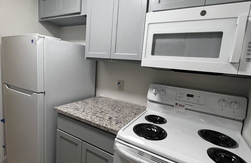 College Station Apartment | Cozy Home Away from Home: Modern Apartment in the Heart of Aggieland
