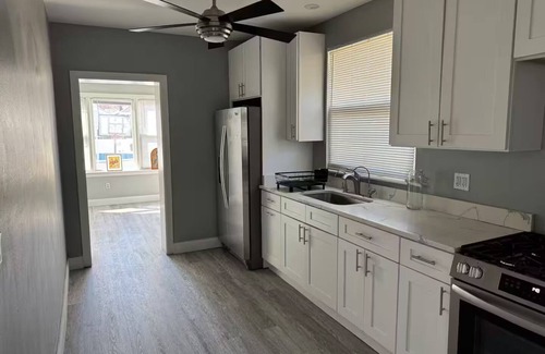 Chicago Lawn House | Cozy home,First floor, 5 min from midway airport