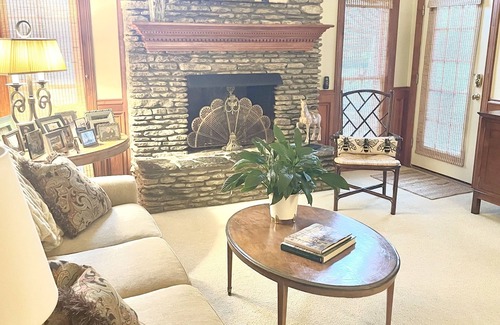 Buechel House | Cozy home for Derby or PGA - Great for groups!