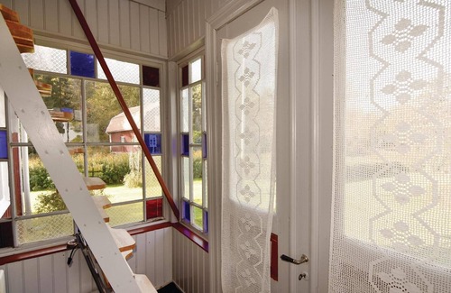 Arjang House | Cozy home in årjäng with kitchen