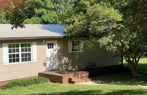 Madisonville House | Cozy Home In A Relaxing Area