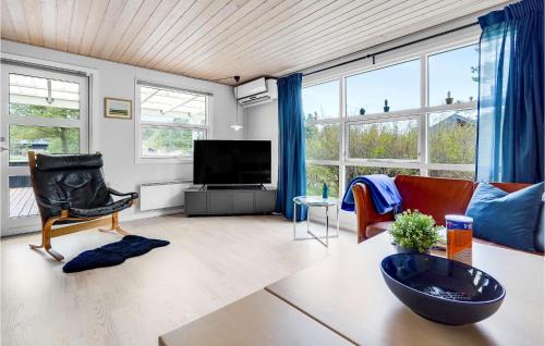 Blavand House | Cozy Home In Blåvand With Wifi