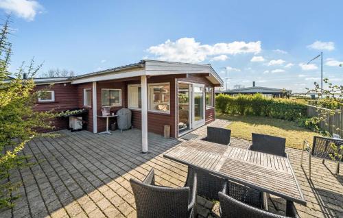 Skastrup Strand House | Cozy Home In Bogense With Wifi