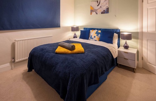 Staple Hill House | Cozy home in Bristol,Contractors, Relocation, Families, Parking, WIFI,SMARTTV