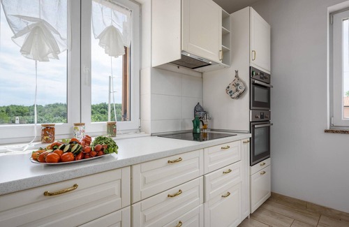 Bibali House | Cozy home in Buje with WiFi
