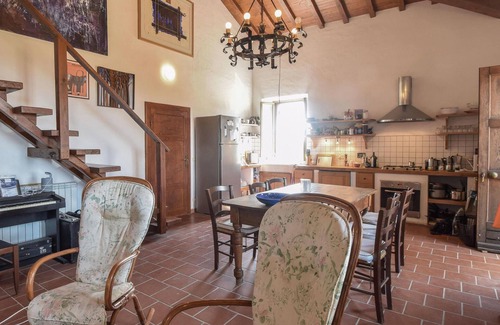 Ischia di Castro House | Cozy home in Canino with WiFi