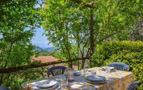 Deiva Marina House | Cozy Home In Deiva Marina With Wifi