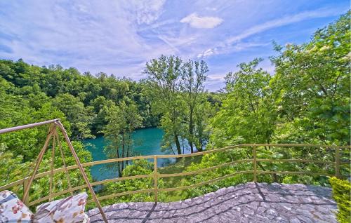 Duga Resa House | Cozy Home In Donji Zvecaj With Kitchen