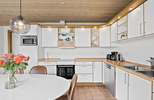 Lild Strand House | Cozy home in Frøstrup with sauna