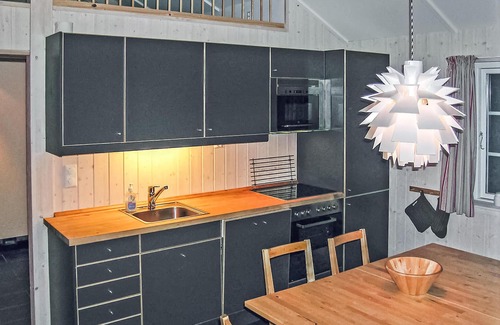 Sor-Fron House | Cozy home in Gålå with kitchen