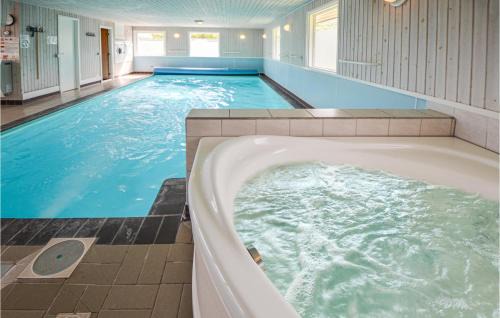 Bønnerup Strand House | Cozy Home In Glesborg With Sauna