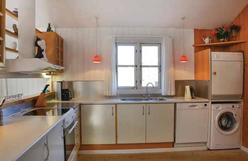 Udsholt Sand House | Cozy home in Græsted with sauna