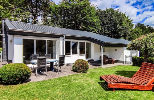 Gunderath House | Cozy home in Gunderath with WiFi