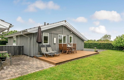 Flovt Strand House | Cozy home in Haderslev with sauna