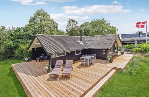 Diernæs House | Cozy home in Haderslev with kitchen