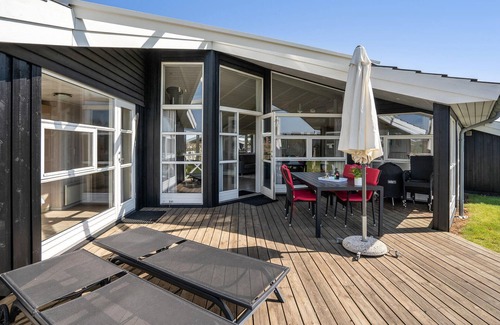 Flovt Strand House | Cozy home in Haderslev with sauna