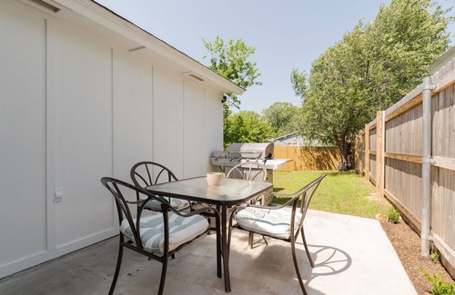 Edmond House | Cozy home in heart of Edmond