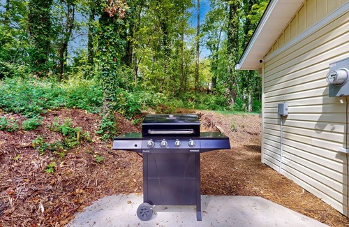 Balfour House | Cozy home in Hendersonville with close proximity to local attractions