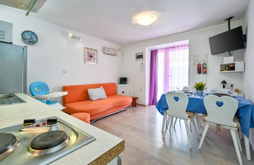 Tuheljske Toplice House | Cozy home in Tuheljske Toplice with kitchen