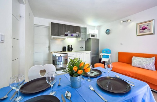 Tuheljske Toplice House | Cozy home in Tuheljske Toplice with kitchen