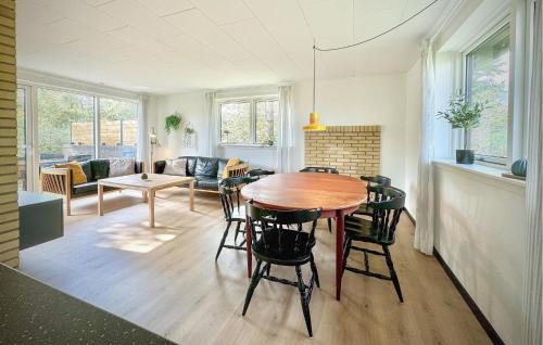 Hurup Thy House | Cozy Home In Hurup Thy With Wifi