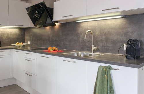 Idskenhuizen House | Cozy home in Idskenhuizen with sauna