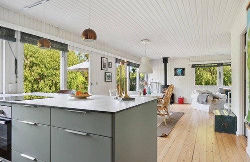 Kulhuse House | Cozy home in Jægerspris with kitchen