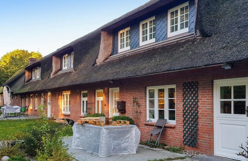 Langenhorn House | Cozy home in Langenhorn with WiFi