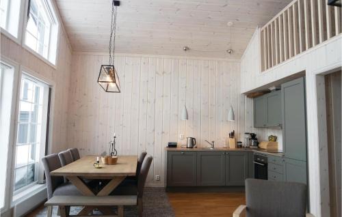 Lillehammer House | Cozy Home In Lillehammer With Wifi