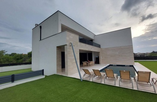 Nin House | Cozy home in Nin with house sea view