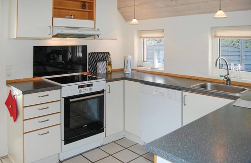 Houstrup House | Cozy home in Nørre Nebel with kitchen