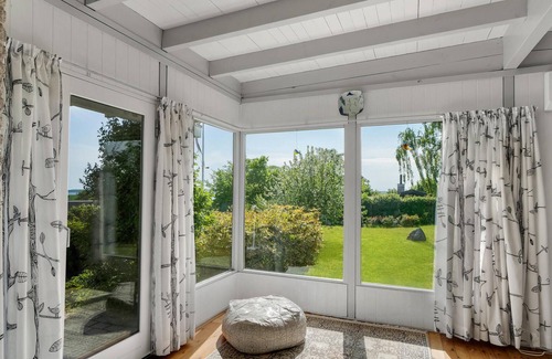 Olsted House | Cozy home in ølsted with kitchen