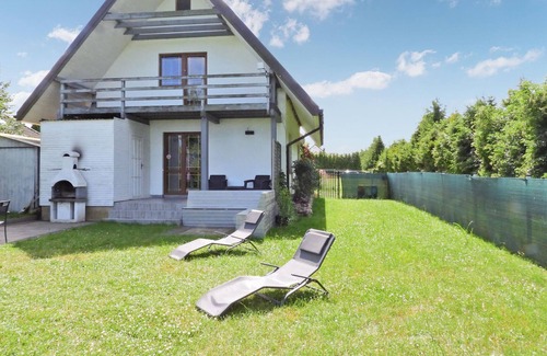 gmina Bedzino House | Cozy home in Podamirowo with lake view