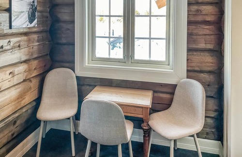 Sor-Aurdal House | Cozy home in Reinli with WiFi